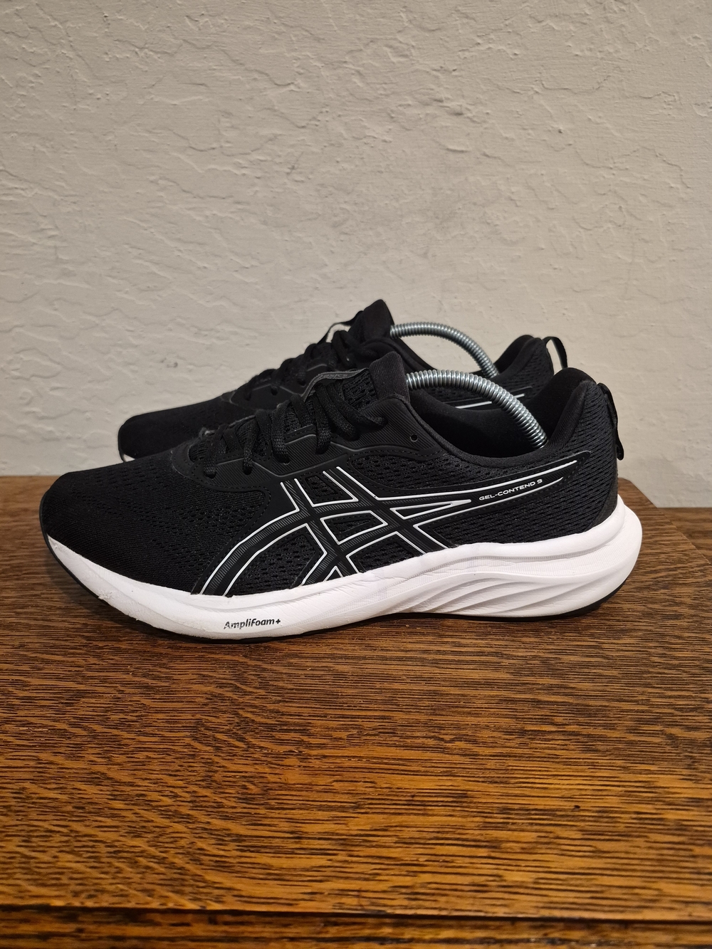 ASICS Gel-Contend 9 Athletic Running Shoes
Men's Size US 10.5 Extra Wide